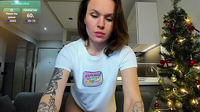 Snapshot of Misty_Myers chatting on 12/18/25, 09:54 Misty Myers online show from 12/18/25, 09:54