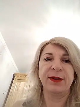 AhlyssaLove1155 online show from 05/18/26, 02:29