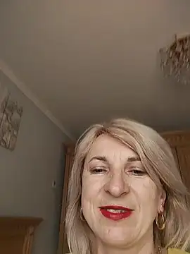 AhlyssaLove1155 online show from 06/11/26, 03:10