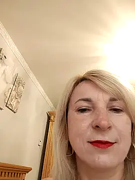 Snapshot of AhlyssaLove1155 chatting on 07/01/26, 02:57 AhlyssaLove1155 online show from 07/01/26, 02:57