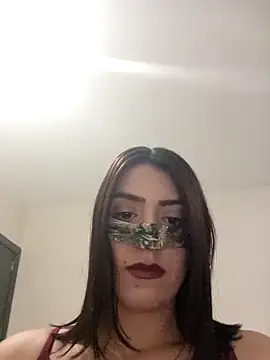 Snapshot of Sude52 chatting on 12/15/25, 11:53 Sude52 online show from 12/15/25, 11:53