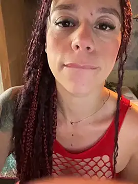 Snapshot of Luna____dance chatting on 12/16/25, 02:44 Luna dance online show from 12/16/25, 02:44