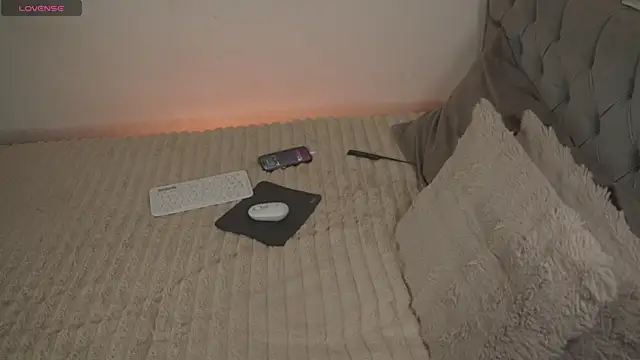 Moon sweetx2 online show from 05/28/26, 04:04