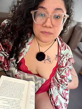 VanesssaMilf  online show from 05/19/26, 03:07