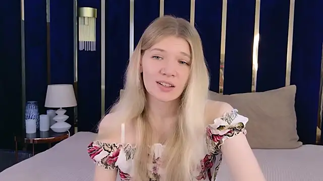 Snapshot of Vivien_Hans chatting on 05/24/26, 03:50 Vivien Hans online show from 05/24/26, 03:50