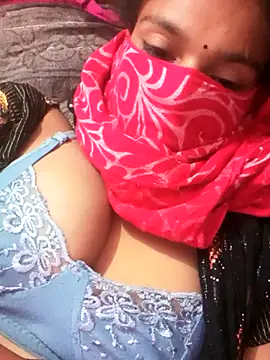 Snapshot of khushaboosexy chatting on 12/15/25, 04:44 khushaboosexy online show from 12/15/25, 04:44