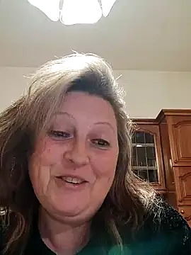 axell58 online show from 12/17/25, 06:47