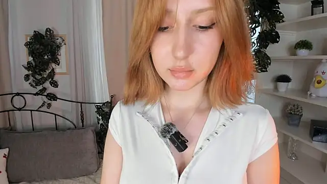 TariLechliter online show from 06/17/26, 03:02