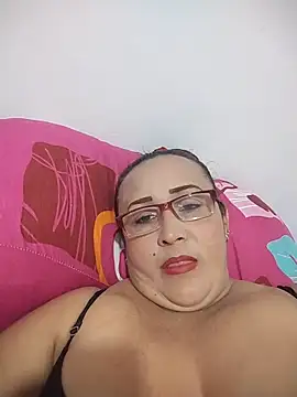 Snapshot of Nini_Love_ chatting on 03/09/26, 08:57 Nini Love online show from 03/09/26, 08:57