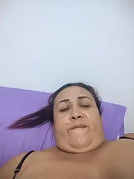 Nini Love  online show from 07/04/26, 06:08