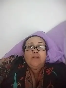 Nini Love  online show from 07/17/26, 02:29