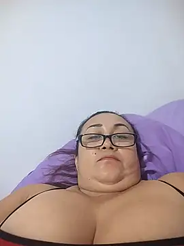 Nini Love  online show from 07/26/26, 04:03