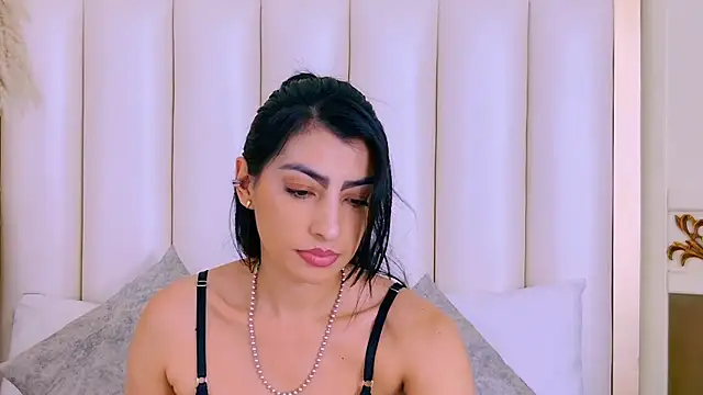 NinnaPiers online show from 07/28/26, 02:13
