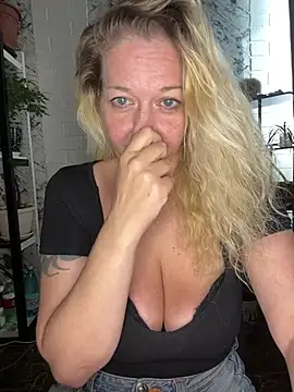 JenniferCarmen online show from 07/24/26, 02:31
