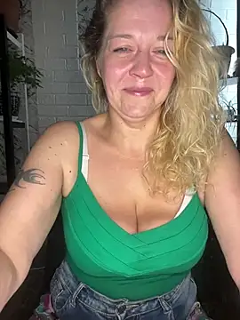 JenniferCarmen online show from 07/31/26, 02:55