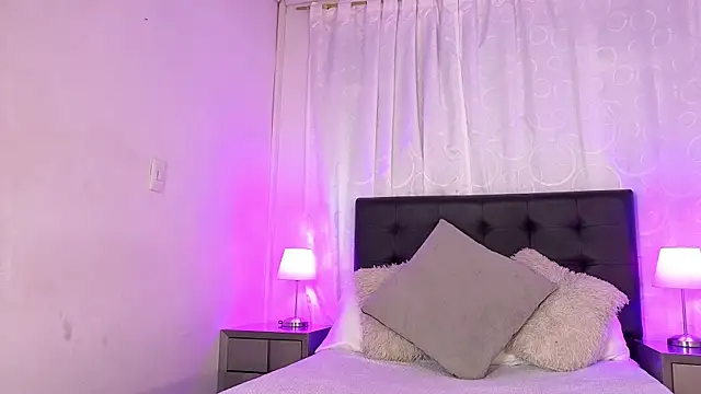 emma martiin online show from 07/23/26, 05:00