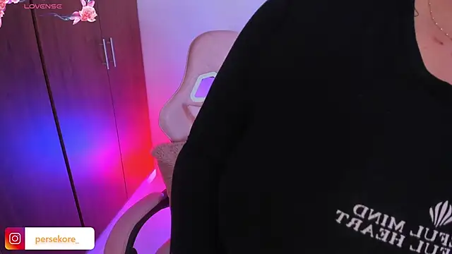 Snapshot of impersy chatting on 12/14/25, 07:40 impersy online show from 12/14/25, 07:40