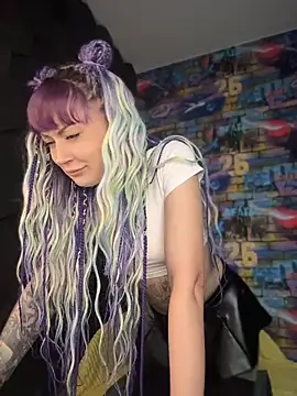 Snapshot of Tattoo__Moon chatting on 06/05/26, 06:52 Tattoo Moon online show from 06/05/26, 06:52