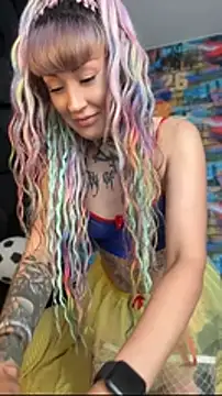 Snapshot of Tattoo__Moon chatting on 07/07/26, 07:09 Tattoo Moon online show from 07/07/26, 07:09