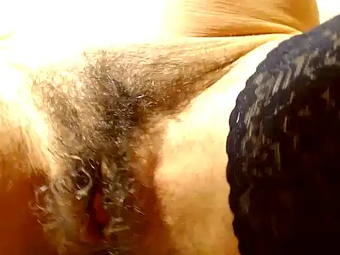 Snapshot of XYourRitaX chatting on 10/17/25, 06:54 XYourRitaX online show from 10/17/25, 06:54