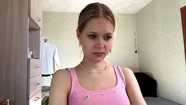 Snapshot of ZaidaSchwarten chatting on 03/10/26, 11:59 ZaidaSchwarten online show from 03/10/26, 11:59