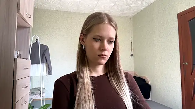 Snapshot of ZaidaSchwarten chatting on 03/18/26, 11:35 ZaidaSchwarten online show from 03/18/26, 11:35
