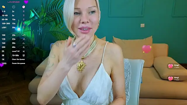 Lindsi Luvviv online show from 07/03/26, 04:35