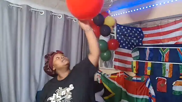 ChoklitBerryXX online show from 06/13/26, 02:59