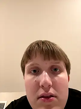 Snapshot of Lassie_Cassie chatting on 12/14/25, 03:23 Lassie Cassie online show from 12/14/25, 03:23