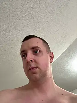 Snapshot of BezzBoii@xh chatting on 03/22/25, 03:09 BezzBoiixh online show from 03/22/25, 03:09