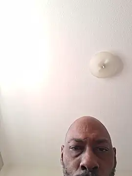 Rizzle9800 online show from 12/15/25, 07:29