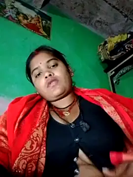 Snapshot of Sk_pinki chatting on 12/18/25, 04:24 Sk pinki online show from 12/18/25, 04:24