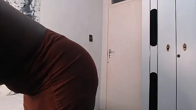 CurvyJ255 online show from 07/15/26, 01:27