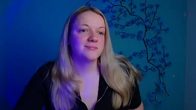 Snapshot of Samantha_Gloww chatting on 12/14/25, 01:16 Samantha Gloww online show from 12/14/25, 01:16