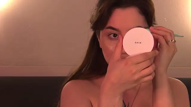 LucieBliss online show from 07/25/26, 05:32