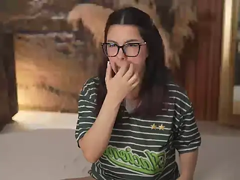 Snapshot of Nemesis_Velvet chatting on 12/17/25, 10:32 Nemesis Velvet online show from 12/17/25, 10:32