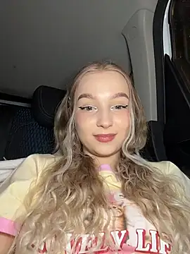 -teenytiny- online show from 12/14/25, 03:17