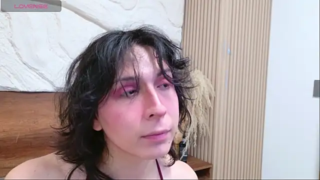 Shelly bat online show from 06/07/26, 04:33