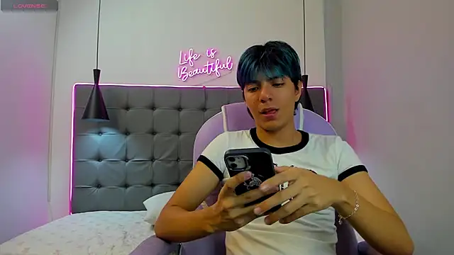 CodyTaylor  online show from 12/16/25, 12:43