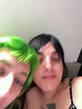 Snapshot of diezinha chatting on 12/18/25, 01:28 diezinha online show from 12/18/25, 01:28