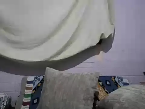 HotMariaClara online show from 06/05/26, 01:45