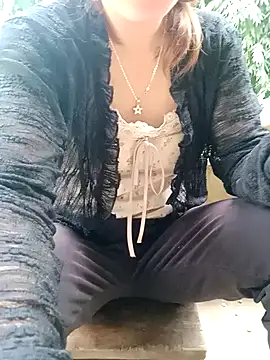 little-effy online show from 07/15/26, 10:42