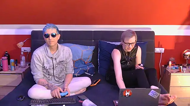 AskAveryAnything online show from 07/27/26, 08:05
