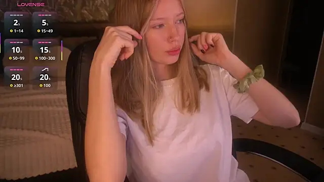 MollyyMayy online show from 07/26/26, 03:58