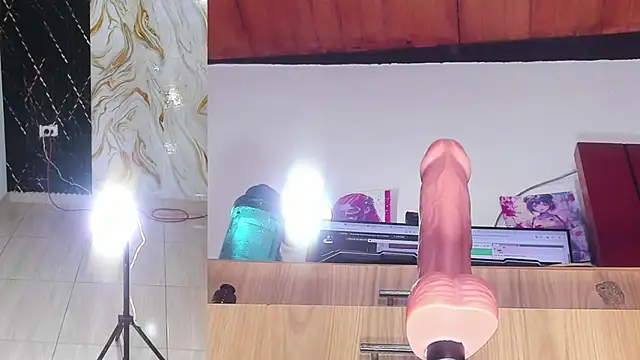 aisha funny online show from 06/14/26, 03:41
