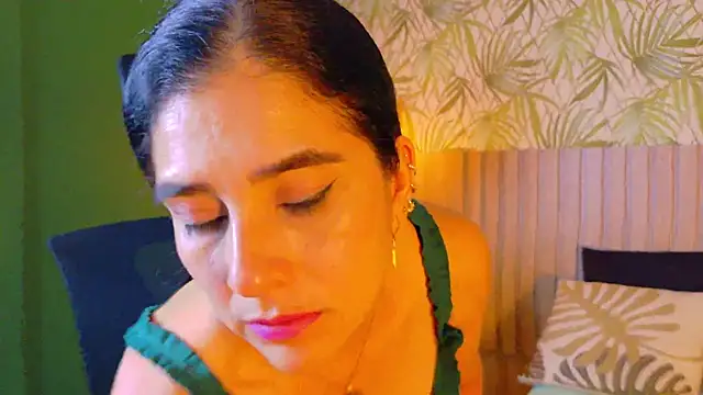 Snapshot of Sunny_River chatting on 05/11/26, 04:59 Sunny River online show from 05/11/26, 04:59