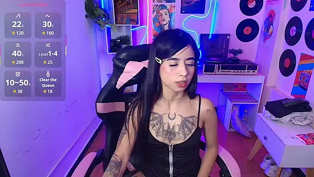 Snapshot of Bunny_lexie chatting on 12/18/25, 12:11 Bunny lexie online show from 12/18/25, 12:11