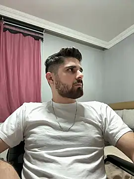 Snapshot of berke3424 chatting on 02/03/26, 12:53 berke3424 online show from 02/03/26, 12:53