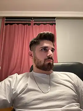 Snapshot of berke3424 chatting on 02/04/26, 01:00 berke3424 online show from 02/04/26, 01:00