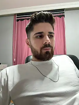 Snapshot of berke3424 chatting on 02/05/26, 01:32 berke3424 online show from 02/05/26, 01:32